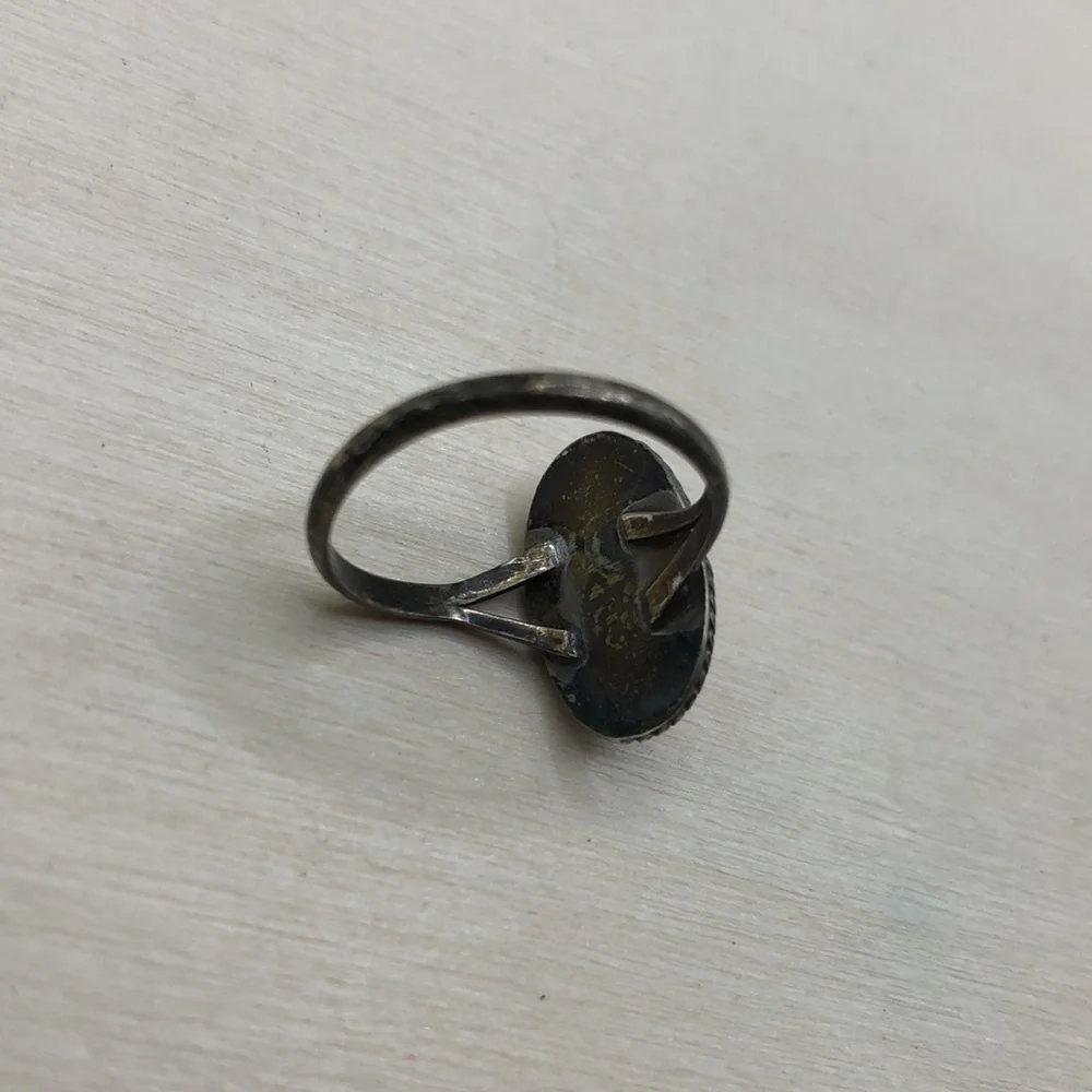 Vintage artisan MoP elegant ring sterling silver sz 7 rustic Native American - Picture 6 of 7